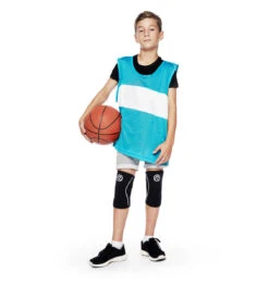 Rehband RX Knee Sleeve - JUNIOR - 5mm - Black -Fitness Supplies Store 105306 50 Rehband Rx Knee Sleeve JUNIOR Black 5mm Lifestyle 8