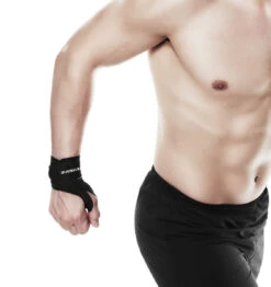 Rehband QD Wrist & Thumb Support - 1.5mm - Black -Fitness Supplies Store 111206 01 Rehband QD Wrist Thumb Support Black 1.5mm Lifestyle
