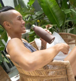 BAHE Double-layered Studio Flask - 600mL - Cinnamon -Fitness Supplies Store BAHE Double layered Flask 600mL Lifestyle 3