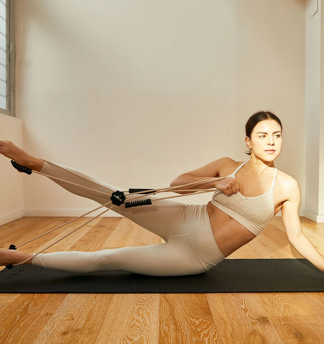 BAHE Pilates Flow Reformer - Dusty Beige 11 BAHE Pilates Flow Reformer - Dusty Beige - Image 9