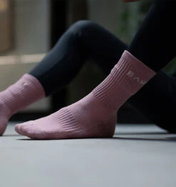 BAHE Studio Duet Sock & Towel Combo - Mauve -Fitness Supplies Store BAHE Studio Duet Sock Towel Combo Mauve Lifestyle 01