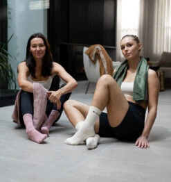 BAHE Studio Duet Sock & Towel Combo - Mauve -Fitness Supplies Store BAHE Studio Duet Sock Towel Combo Mauve Lifestyle 02