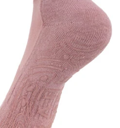 BAHE Studio Duet Sock & Towel Combo - Mauve -Fitness Supplies Store BAHE Studio Duet Sock Towel Combo Mauve Product 06
