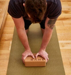 BAHE Yoga Block - Cork -Fitness Supplies Store BAHE Yoga Block Cork Lifestyle 04