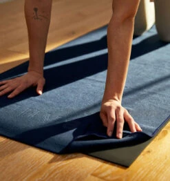 BAHE Yoga Mat Towel - Moonlight -Fitness Supplies Store BAHE Yoga Mat Towel Moonlight Lifestyle 10