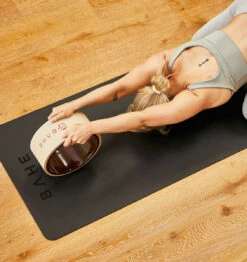 BAHE Yoga Wheel - Dusty Beige - Regular 22 BAHE Yoga Wheel - Dusty Beige - Regular -Fitness Supplies Store BAHE Yoga Wheel Dusty Beige Regular Lifestyle 04