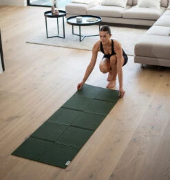 BAHE FoldUP™ Yoga/Pilates Mat - 6mm - Khaki -Fitness Supplies Store BAHE foldUP Yoga Pilates Mat 6mm Khaki Lifestyle 02