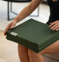 BAHE FoldUP™ Yoga/Pilates Mat - 6mm - Khaki -Fitness Supplies Store BAHE foldUP Yoga Pilates Mat 6mm Khaki Lifestyle 06