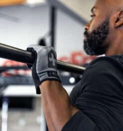 Harbinger Men's Shield Protect Weight Lifting Gloves - Black (Clearance) -Fitness Supplies Store Harbinger Shield Protect Gloves Mens Black Lifestyle 04