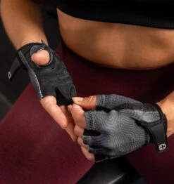 Harbinger Women's Power Weight Lifting Gloves 3.0 - Carbon 15 Harbinger Women's Power Weight Lifting Gloves 3.0 - Carbon -Fitness Supplies Store Harbinger Womens Power Weight Lifting Gloves 3 0 Carbon Lifestyle 02