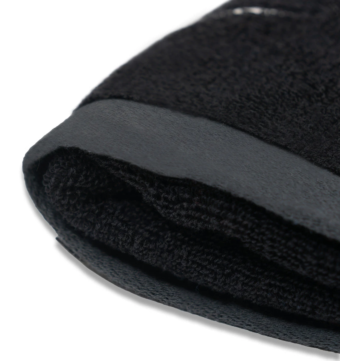 Nike Fundamental Towel - Large - Black/White 6 Nike Fundamental Towel - Large - Black/White - Image 4