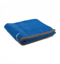 Nike Fundamental Towel - Large - Varsity Royal Blue/White 9 Nike Fundamental Towel - Large - Varsity Royal Blue/White -Fitness Supplies Store Nike Fundamental Towel Large Varsity Royal Blue White Product 01 b65b81ef cd0f 4644 9318 6498d51fdbe9