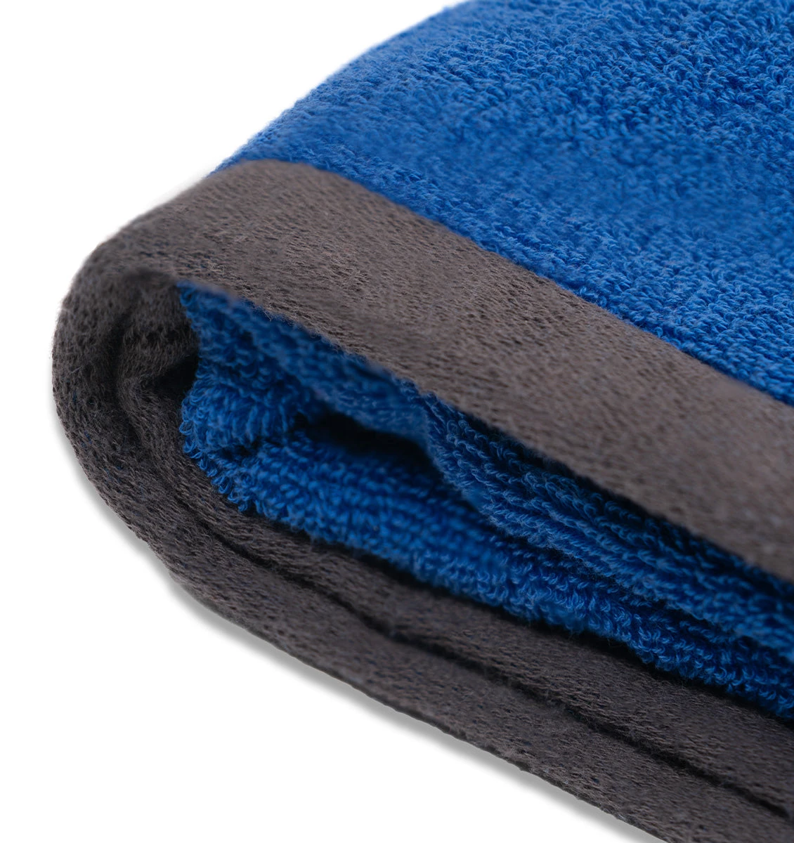 Nike Fundamental Towel - Large - Varsity Royal Blue/White 6 Nike Fundamental Towel - Large - Varsity Royal Blue/White - Image 4