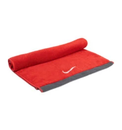 Nike Fundamental Towel - Medium - Sport Red/White