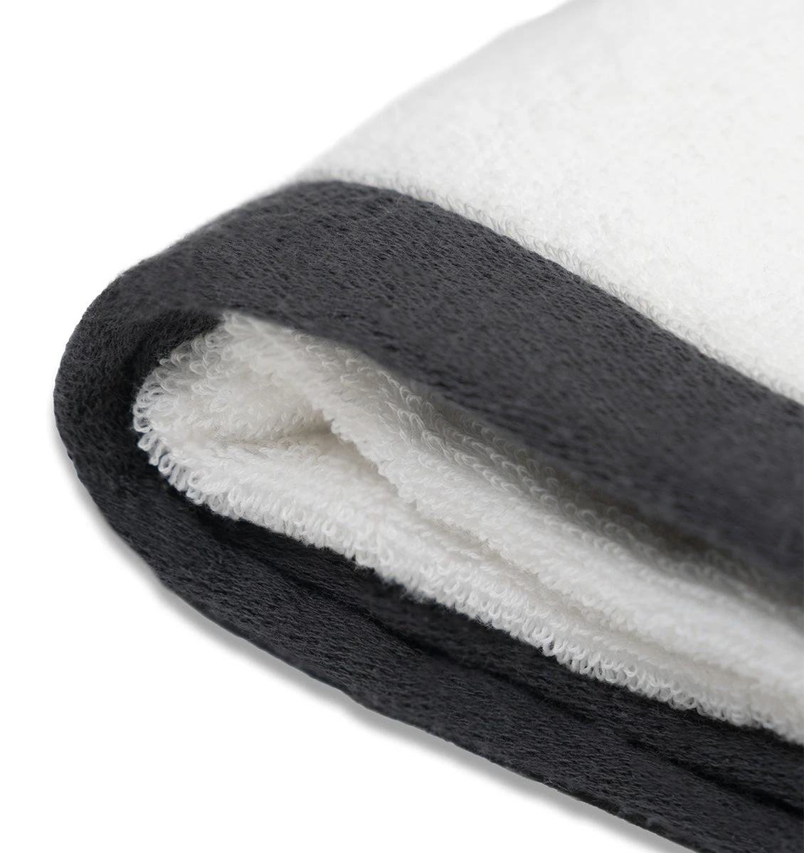 Nike Fundamental Towel - Medium - White/Black 6 Nike Fundamental Towel - Medium - White/Black - Image 4