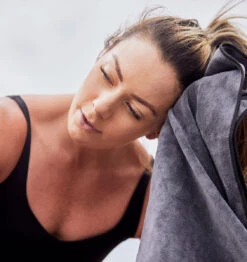 PTP Microfibre Action Towel - Regular - Storm -Fitness Supplies Store PTP Microfibre Action Towel Regular Lifestyle 04