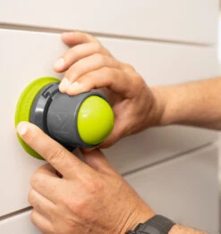 TriggerPoint Mountable Massage Ball - Grey/Green 19 TriggerPoint Mountable Massage Ball - Grey/Green -Fitness Supplies Store TriggerPoint Mountable Massage Ball Grey Green Lifestyle 03